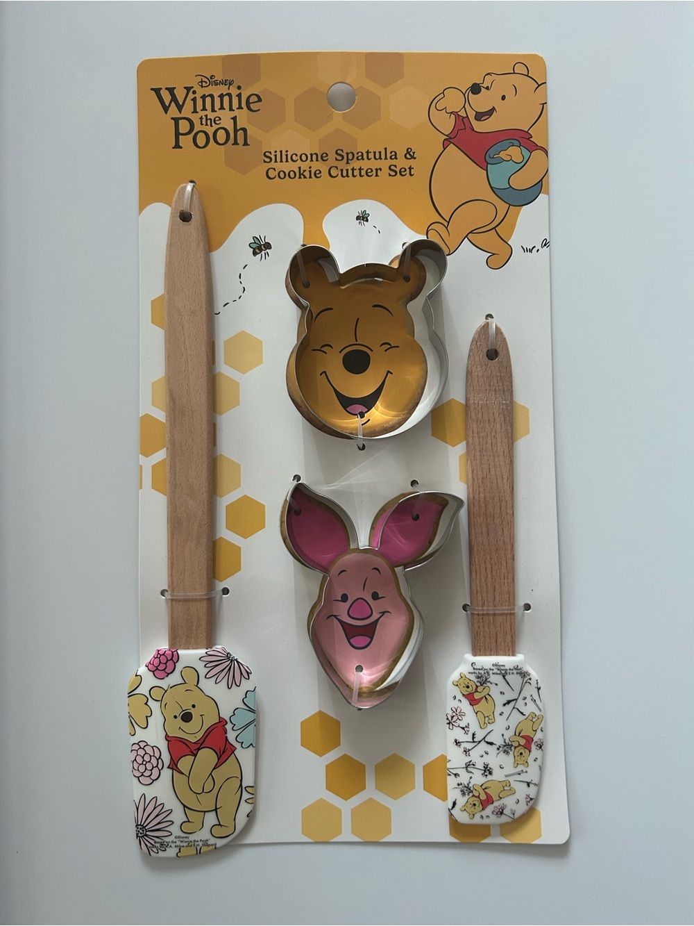 Disney Winnie the Pooh Silicon Spatula & Cookie Cutter Set